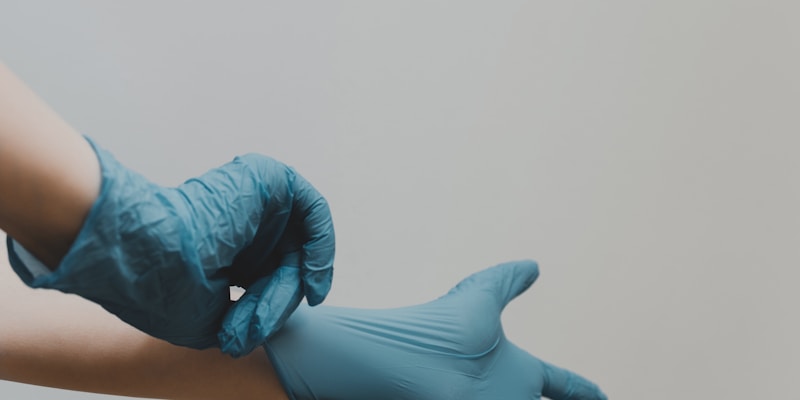 333体育编辑部制作深度体育专题文章的工作场景